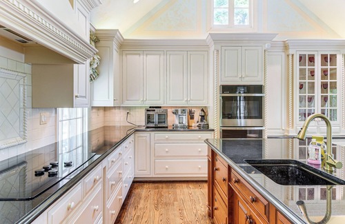 Owings Mills Casa | 16 Mi to Baltimore: Spacious Home in Owings Mills!