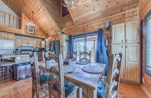 Ruidoso Cabaña | 16 Mi to Ski Apache: Ruidoso Cabin Rental