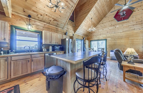 Ruidoso Cabaña | 16 Mi to Ski Apache: Ruidoso Cabin Rental