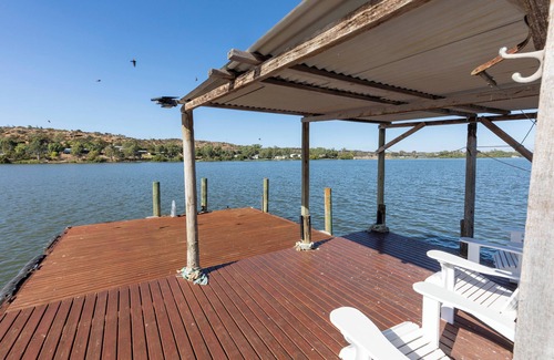 Angas Casa | 16 Pellaring Lane, Pellaring Flat
