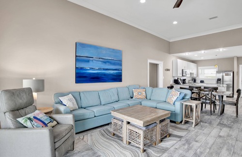 Morgantown Casa | 16 Sandals – Community Pools | Beach Boardwalk