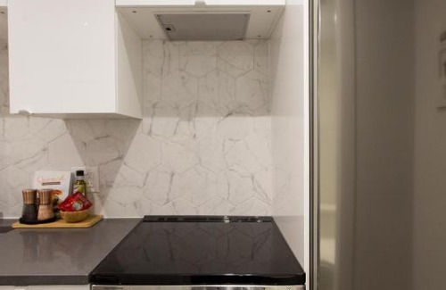 Little Italy Apartamento | 16 Studio Apartment-Hotel in Little Italy by Den Stays