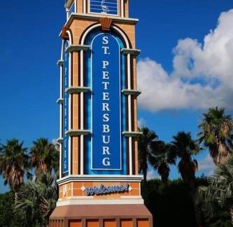 St. Petersburg - Clearwater Apartamento | 1620 - 5-Room Apt. with Pool & Gardens , Near Downtown