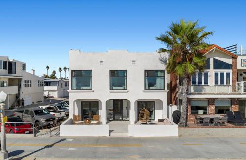 Balboa Peninsula Casa | 1628 West Oceanfront Oasis 7