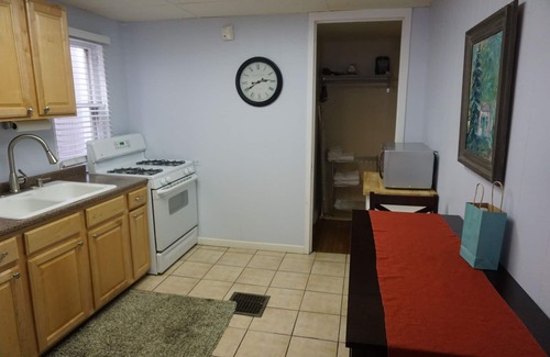 City Park West Apartamento | ¡Descontado! 1640 Franklin Spacious, Comfort Quiet Neighborhd, para caminar / andar en bicicleta