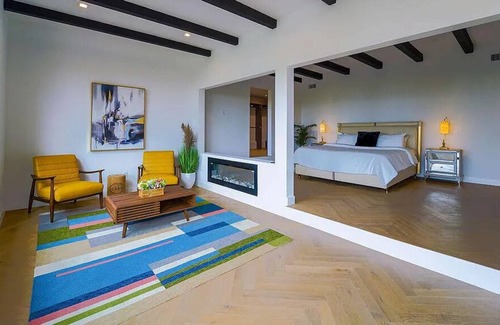 Pacific Palisades Casa | 16576 Chattanooga Place