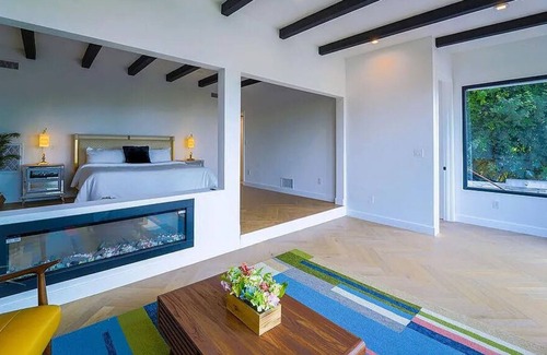 Pacific Palisades Casa | 16576 Chattanooga Place