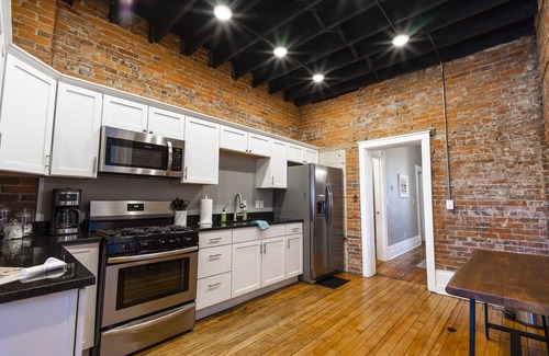 Downtown Dubuque Casa | 166 casa de la calle Bluff