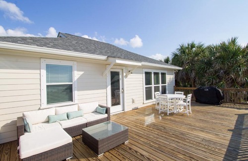 Folly Beach Casa | 1661 E Ashley - Ocean Cabin