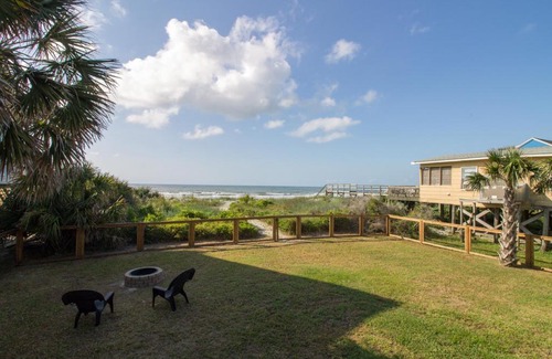 Folly Beach Casa | 1661 E Ashley - Ocean Cabin