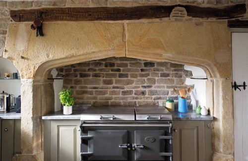 Hope Valley Casa | 16th Century Family Friendly Home in Peak District
