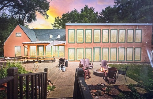Waukesha Casa | 17-acre Private Oasis estate with, an indoor pool, and private lake, sleeps 16
