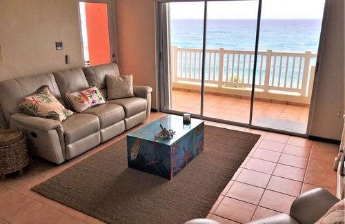 Isabela Apartamento | # 17 Apartamento frente a la playa en Isabela PR. Villa Pesquera, Montones, Cabañas, Royal