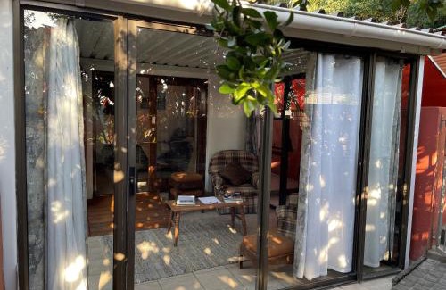 Beacon Bay Casa | 17 HAWKES HEAD SELF CATERING