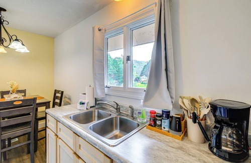 Wolford Apartamento | 17 Mi to Coal Canyon Trail: Scenic Mtn-View Apt!