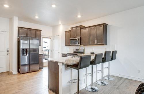Aurora Casa | 17 Mi to Denver Zoo Family-Friendly Aurora Home