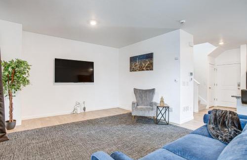 Aurora Casa | 17 Mi to Denver Zoo Family-Friendly Aurora Home