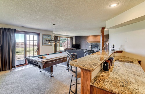 Polk City Casa | 17 Mi to Des Moines: Executive Rental in Polk City