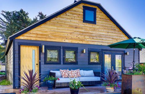 Midway Casa | 17 Mi to Sundance Mtn Home with Shared Yard