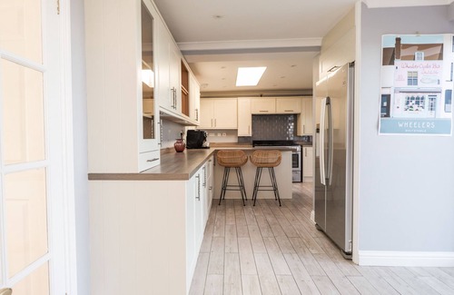Birchington Cabaña | 17 ST. MAGNUS CLOSE, pet friendly in Birchington-On-Sea