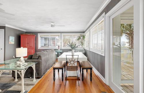 Folly Beach Casa | 1724 E Ashley - Katie's Cottage in a Quiet Area of the Beach
