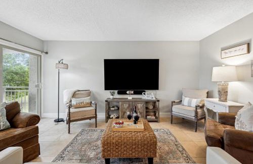 South Beach Casa | 1732 Bluff Villa