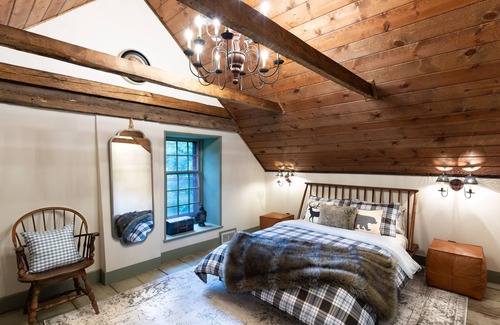 Selkirk Cama Y Desayuno | 1735 Stone Farmhouse