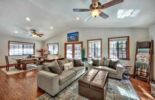 Country Club Estates Casa | 1760T Thunderbird Cabin
