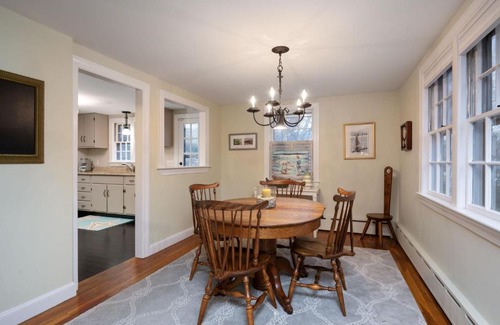 Centerville Casa | 177 Old Stage Road Centerville - - Family Tides