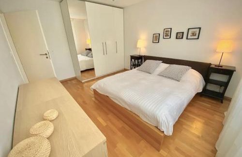 Lausanne Apartamento | 178 Good location spacious and free parking included