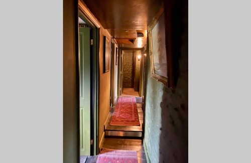 Martin Apartamento | 17th Century Boutique Getaway in the Countryside