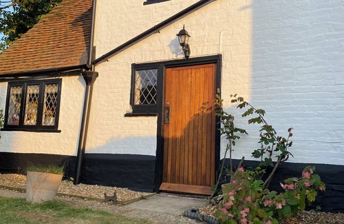Luton Cabaña | 17th century cottage nr Harry Potter Studios, train into C. London, airport.