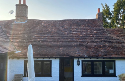 Luton Cabaña | 17th century cottage nr Harry Potter Studios, train into C. London, airport.