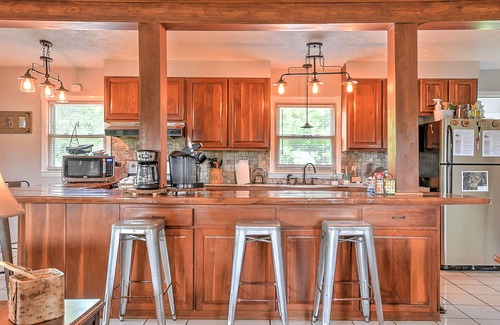 Abingdon Casa | 18 acres of pure beauty mix of woods and pasture!!