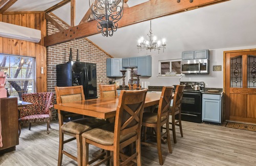 Kiln Cabina | 18 acres with 2 pond s Family friendly retreat