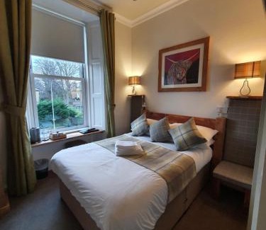Newington Casa | 18 Craigmillar Park