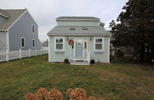 Sandwich Casa | 18 Knott Ave - SD2594