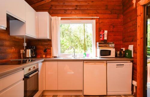 Rashfield Casa | 18 Lamont Lodges