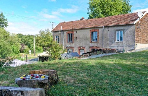 Bourganeuf Cama Y Desayuno | 18 m² Bed & Breakfast ∙ 4 huéspedes