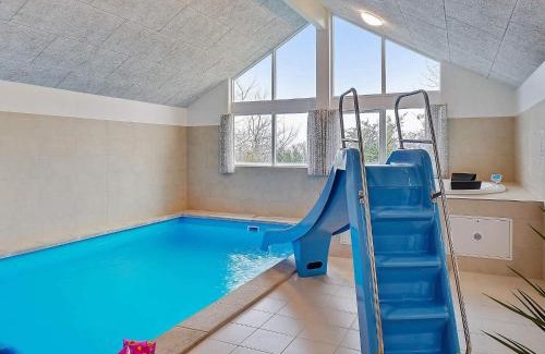 Olpenitz Casa | 18 person holiday home in Hasselberg