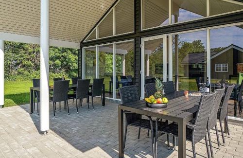 Grenaa Casa | 18 person holiday home in Grenaa