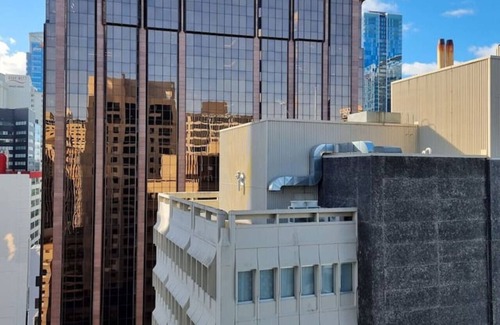 Auckland Central Business District Apartamento | Metroview Studio in CBD with Air-con, Pool and Gym