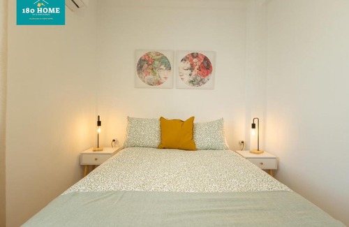 Triana Apartamento | 180Home GLAMUROSO APARTAMENTO EN TRIANA