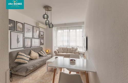 Triana Apartamento | 180Home GLAMUROSO APARTAMENTO EN TRIANA