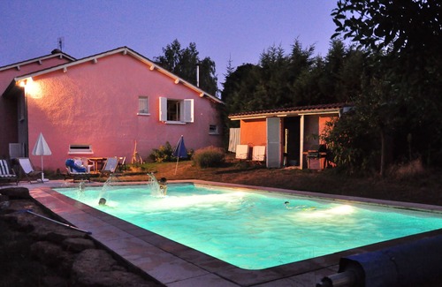 Curis-au-Mont-d'Or Casa | 180m2 house with large calm swimming pool and view