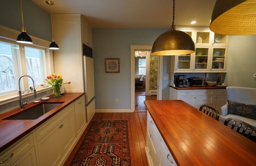 Cataumet Casa | 1820 Renovated home on Historic Mill Pond