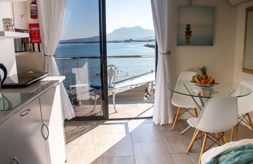 Gordons Bay Central Apartamento | 185 on Beach Boutique Suites and Apartments