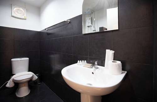 Si Phraya Hotel | 185 @ Surawong Hotel