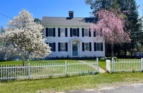 Madison Casa | 1860's Colonial House Near Downtown and Beaches!