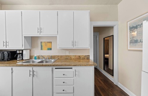 Midtown Sacramento Apartamento | Perfect location with Parking!